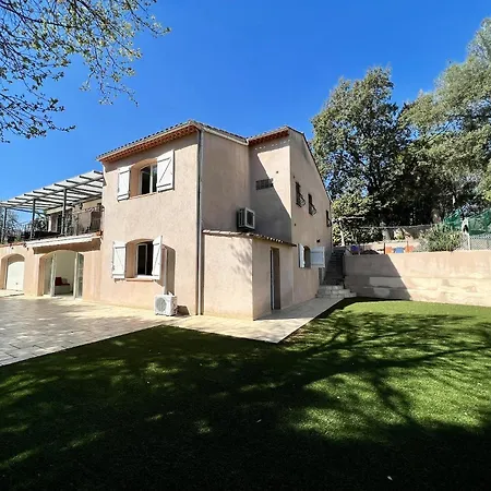 Maison De 2 Chambres Avec Jardin Clos Et Wifi A Raphael A 4 Km De La Plage * Saint-Raphael (Var)